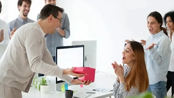 Sentinel regalos para empleados oficina2