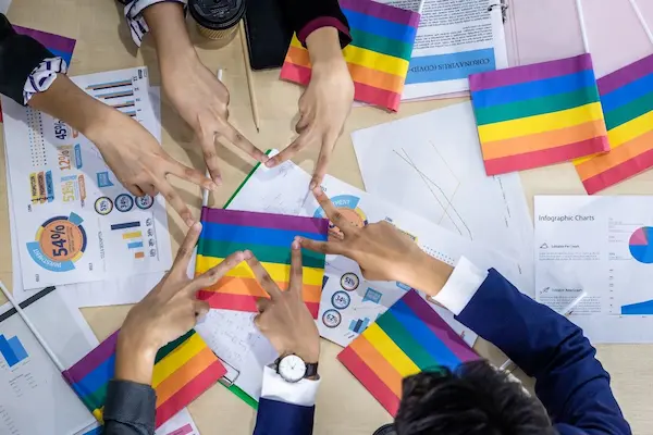 Cómo celebrar el Mes del Orgullo en la empresa sin caer en pinkwashing