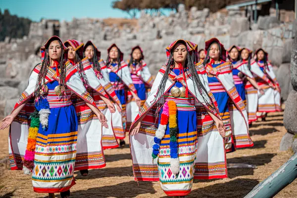 Inti Raymi 2026 Souvenirs y kits personalizados para empresas en Cusco